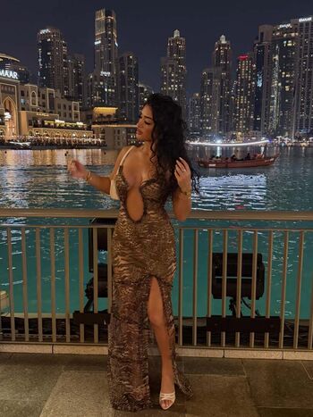 Full leaked Vinoschh private onlyfans photo