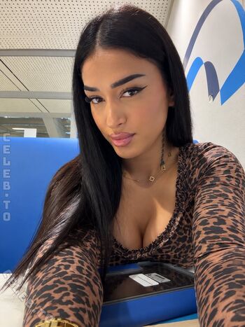 Full leaked Vinoschh private onlyfans photo