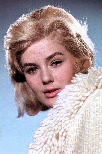 Vintage Starlets