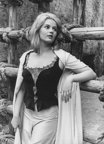 Vintage Starlets