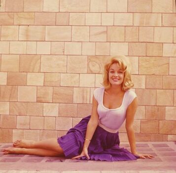 Vintage Starlets
