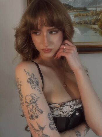 Full leaked Vintageswanmaiden private onlyfans photo