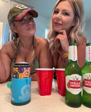 Full leaked Vinylsanddials private onlyfans photo
