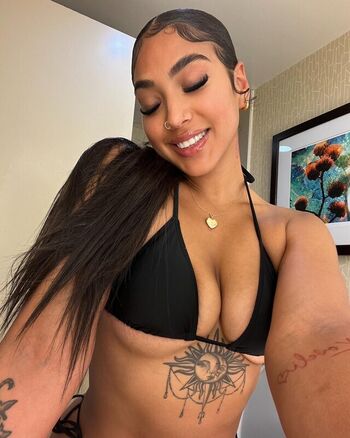 Full leaked Virdiisunique private onlyfans photo