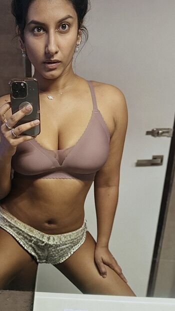 Full leaked Vishnupriya bhimeneni private onlyfans photo