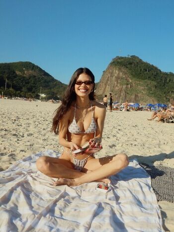Vitória Strada