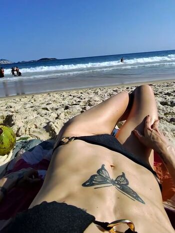 Full leaked Vivi orth private onlyfans photo