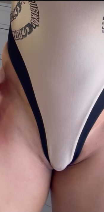 Full leaked Vivi winkler private onlyfans photo