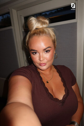 Full leaked Vivian bron private onlyfans photo
