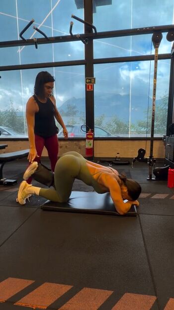 Viviane Araujo