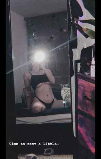 Full leaked Vivickivvv page private onlyfans photo