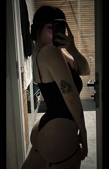 Full leaked Vivickivvv page private onlyfans photo