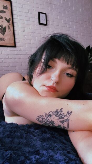 Full leaked Vivickivvv page private onlyfans photo