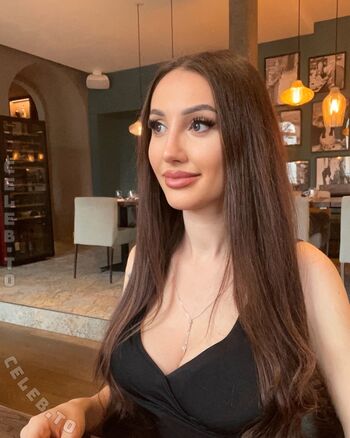 Full leaked Vivienne huber private onlyfans photo