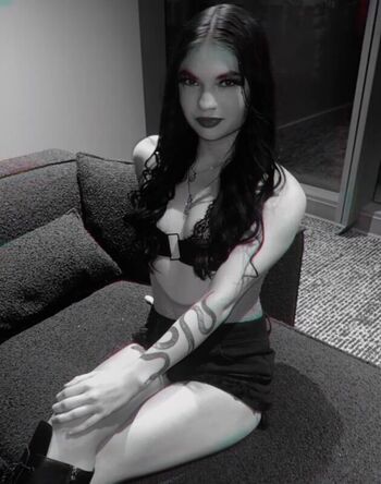 Full leaked Vixen  page private onlyfans photo