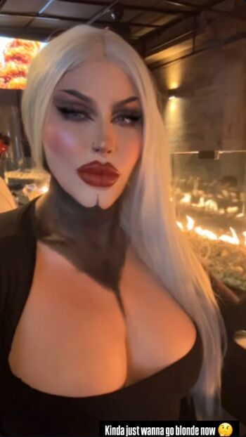 Full leaked Vonjaxx private onlyfans photo
