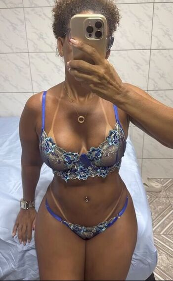 Full leaked Vovo pzu page private onlyfans photo