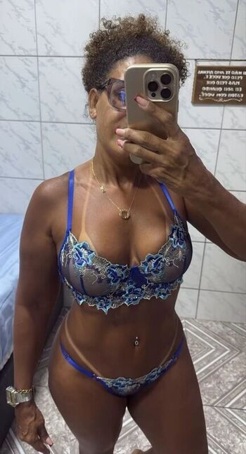 Full leaked Vovo pzu private onlyfans photo