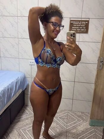 Full leaked Vovo pzu private onlyfans photo