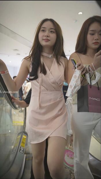 Voyeur Asian Pissing Toilet &Amp; Upskirts Only