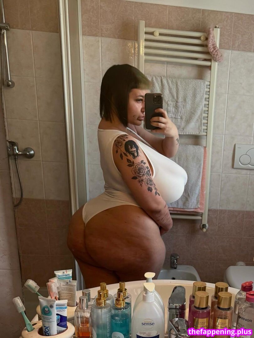 Mxmmytina / VVALENTINABONETALLI Naakte OnlyFans Foto #136