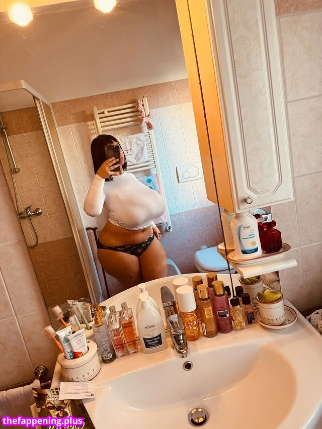 Mxmmytina / Vvalentinabonetalli Naken OnlyFans Foto #186