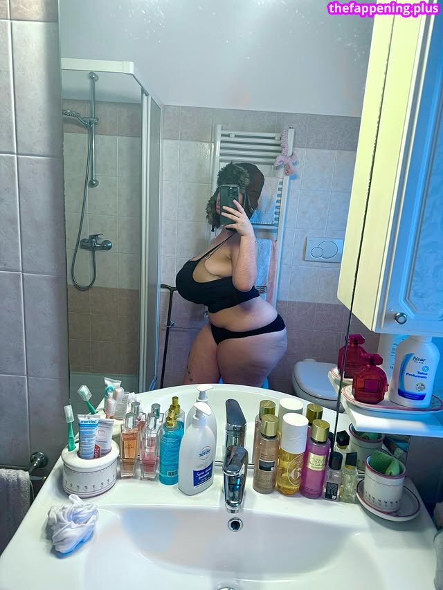 Mxmmytina / Vvalentinabonetalli Фото оголеного OnlyFans #191