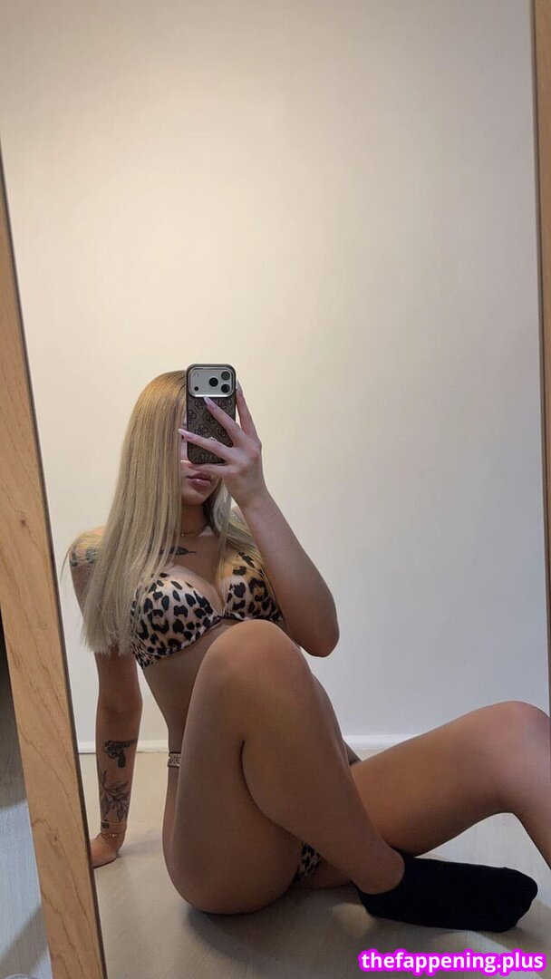 Vvikaraa / vikaraa_by_km नग्न OnlyFans फोटो #52