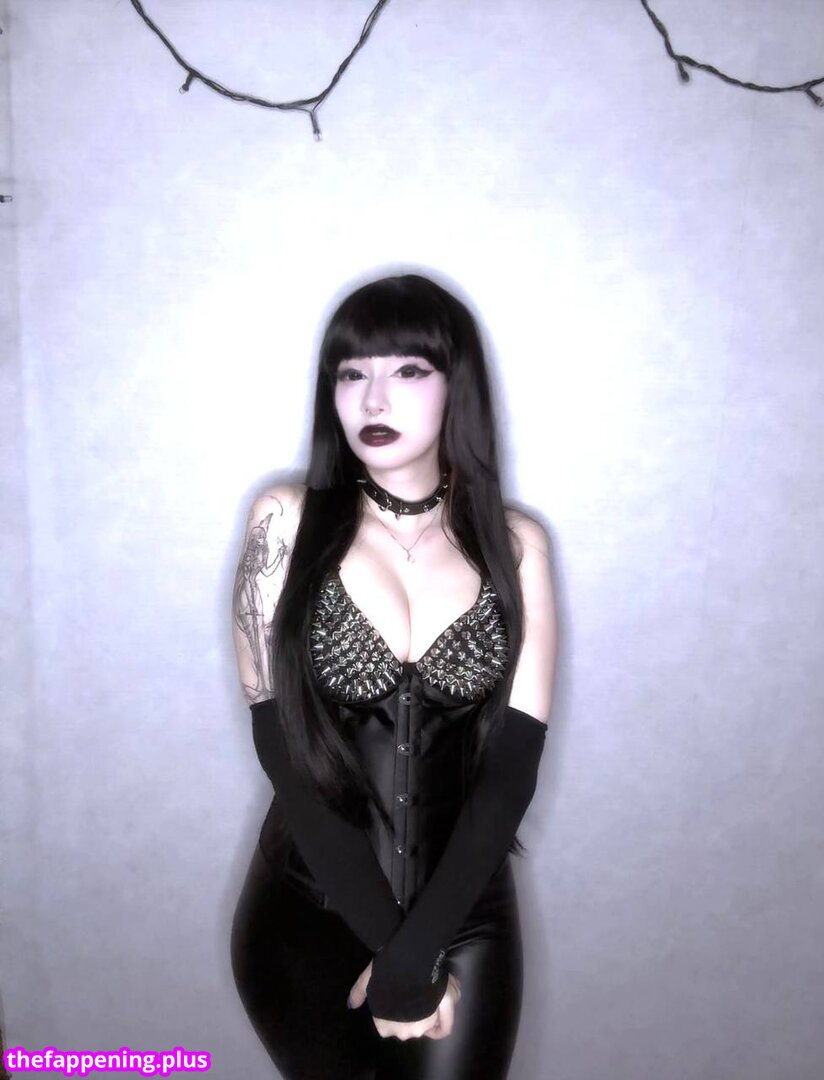 Parlament_vodka / Vvodochka / voddochka / voddochkaa Naakte OnlyFans Foto #21