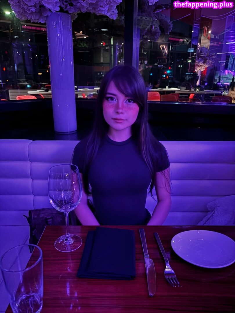 Vvriska / r9kscroller / vericha91 / wasianvriska Meztelen OnlyFans Fotó #7