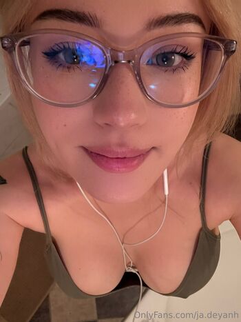 Full leaked Vylerria page private onlyfans photo