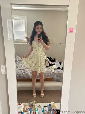 Full leaked Vyxia vyxphan private onlyfans photo