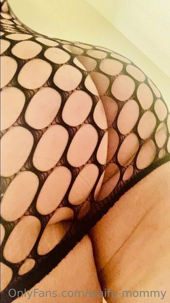 Full leaked Waifu mommy page private onlyfans photo