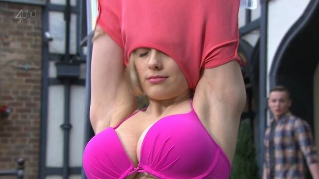 Full leaked Wallis day private onlyfans photo