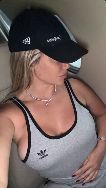 Full leaked Wanda nara private onlyfans photo