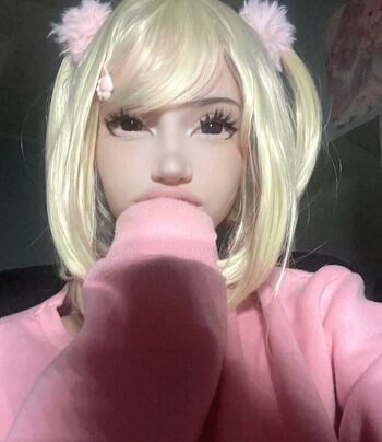 Full leaked Weakdoll asmr private onlyfans photo