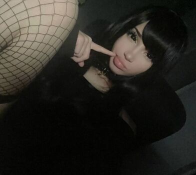Full leaked Weakdoll asmr private onlyfans photo