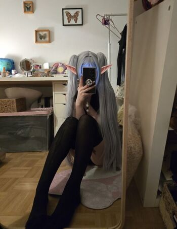 Full leaked Weeniestwee private onlyfans photo