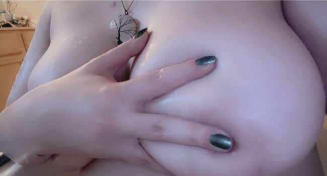 Full leaked Weirdgirl private onlyfans photo