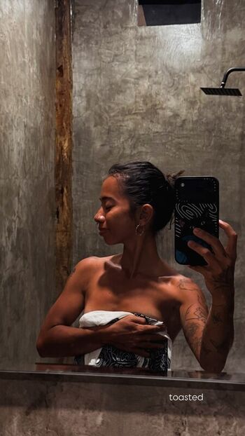 Full leaked Welrose sgrn private onlyfans photo
