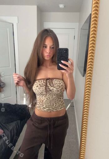 Full leaked Weluvv brii private onlyfans photo