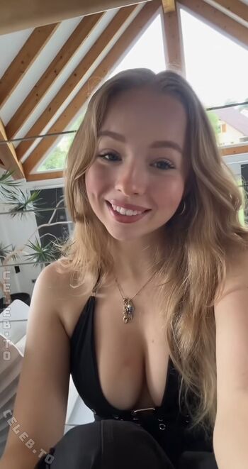 Full leaked Werdetlautmitlaura private onlyfans photo