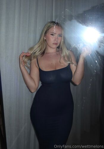 Full leaked Wettmelons page private onlyfans photo