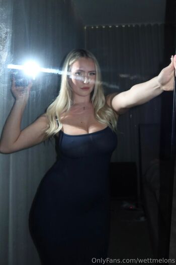 Full leaked Wettmelons  page private onlyfans photo