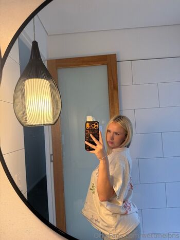 Full leaked Wettmelons private onlyfans photo