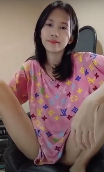 WetVirginPussy