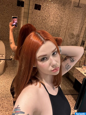 Full leaked Whereisleto private onlyfans photo