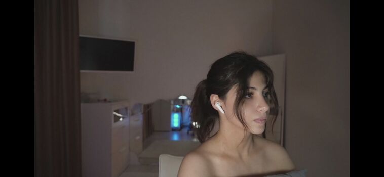 Melyfrancanoo/ leaked photo video viral