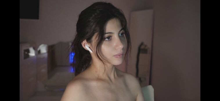 Kylie rocket / leaked photo video viral