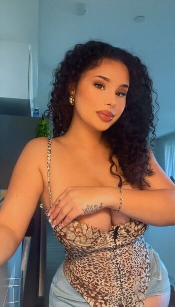Full leaked Sarah adelman/ private onlyfans photo